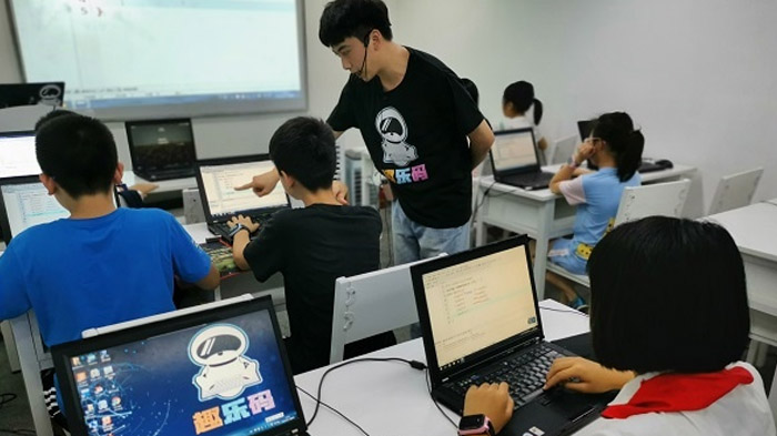 php編程培訓班哪家好入門語言與職業(yè)生涯在計算機編程領(lǐng)域，人生第一行經(jīng)典代碼ug編程好還是北京精雕編程好(圖2)